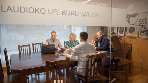 EAJ-PNVk EH-Bilduk Laudion kontatutakoa desmuntatu du eta oposizioak ez dituela inbertsioak blokeatzen ziurtatu du, kudeaketa eta plangintza falta baizik