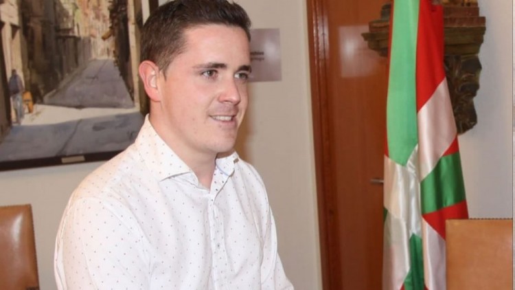 Arabako Fiskaltzak artxibatu du EH Bilduk Laguardiako alkatearen kontra egindako salaketa