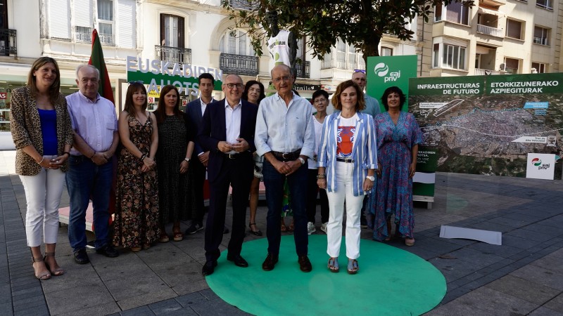 J-23 Azpiegiturei buruzko ekitaldia - Gasteiz