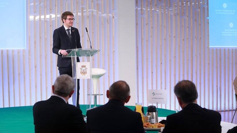 Bere estrategia partekatua diseinatu du Gasteizek, erronka berriei aurre egiteko, begirada 2025ean jarrita