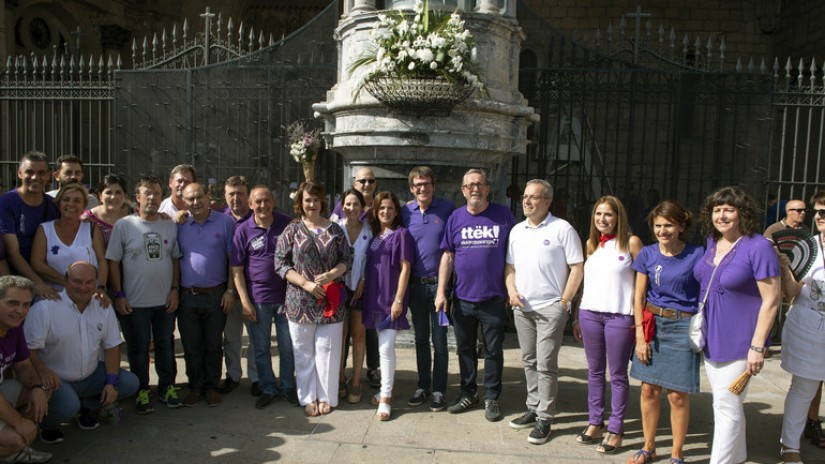 Eusko Jaurlaritza, Vitoria-Gasteizko jaiak ireki dituen Zeledonen Jaitsieran