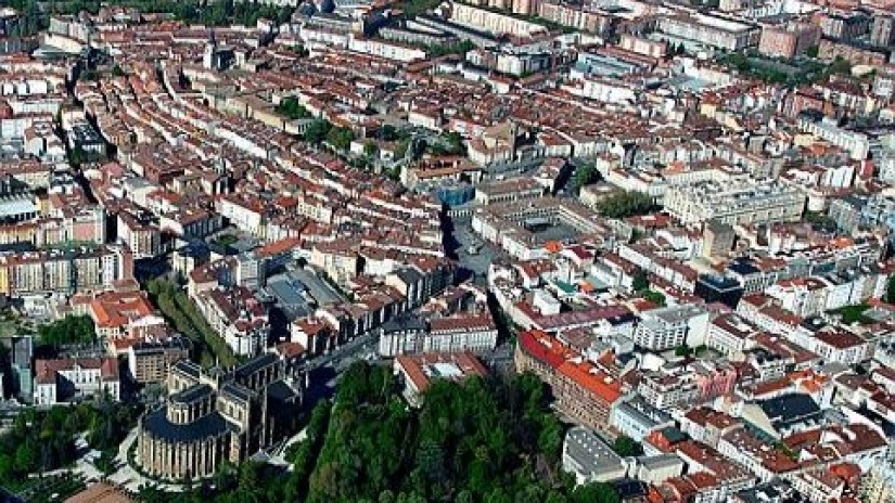 Vitoria-Gasteiz destina 350.000 euros para rehabilitar edificios completos en los Barrios de Oro