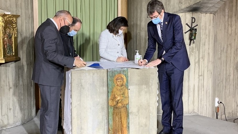 Eusko Jaurlaritzak, Arabako Foru Aldundiak, Gasteizko Udalak eta Gasteizko Elizbarrutiak erabaki dute martxoaren 3ko Biktimen Oroimenezko Zentroa jartzea Zaramagako San Frantzisko Elizan