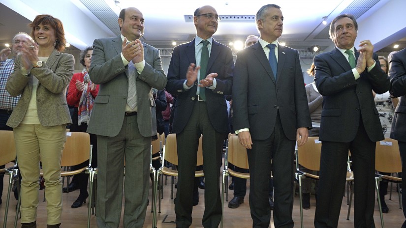 Urkulluk eta Ortuzarrek arabar gizartearen aurrean aurkeztu dute Mikel Legarda, Madrilen Arabaren interesen defentsa bermatuko duena