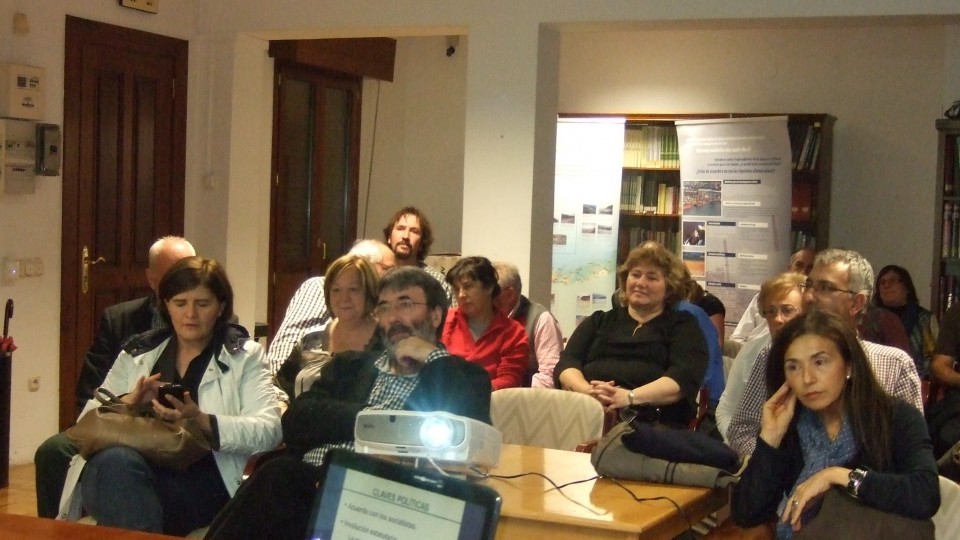 Pilar Garcia de Salazar, Secretaria del EBB en Pobes