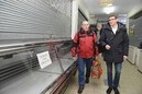 Gorka Urtaran visita el barrio de Adurza