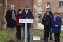 Gorka Urtaran visita el barrio de Adurza