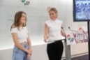 Mireia Zarate y Beatriz Berlanga en la presentación del Alderdi Eguna 2022