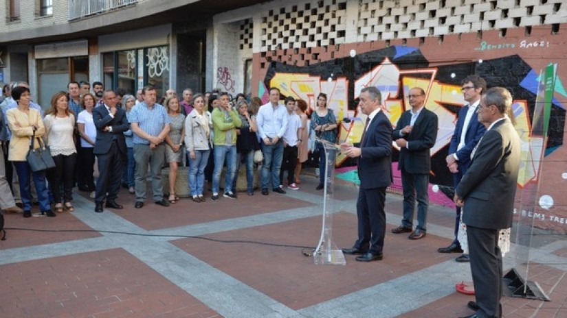 Urkullu pone la regeneración de Coronación como ejemplo de la construcción “barrio a barrio” que propone EAJ-PNV para Euskadi