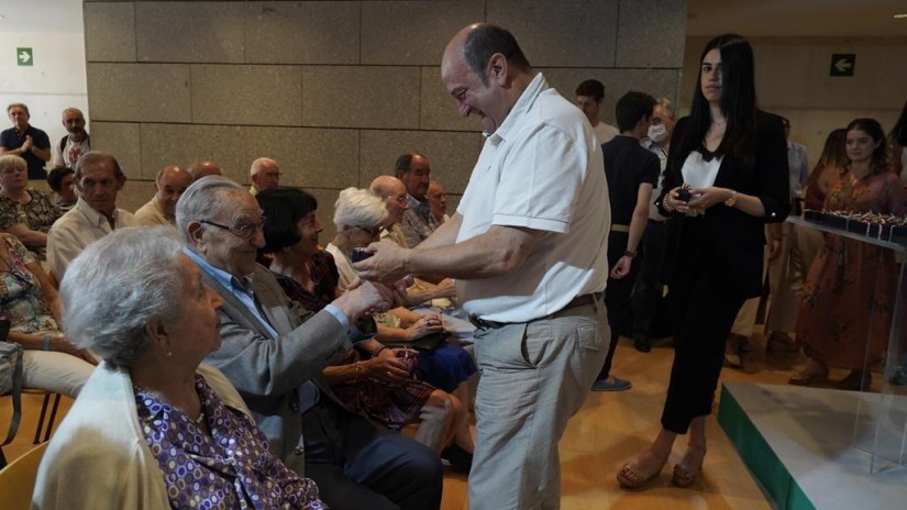 EAJ-PNV de Vitoria-Gasteiz homenajea a sus alderdikides de mayor edad